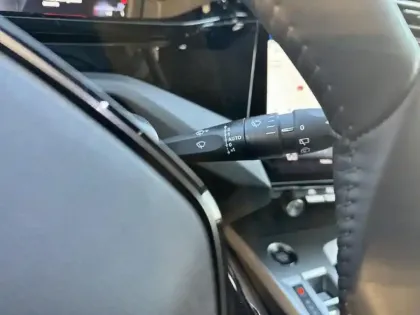 Photo 16 Peugeot 308  SW Hybrid 145 e-DCS6 Allure