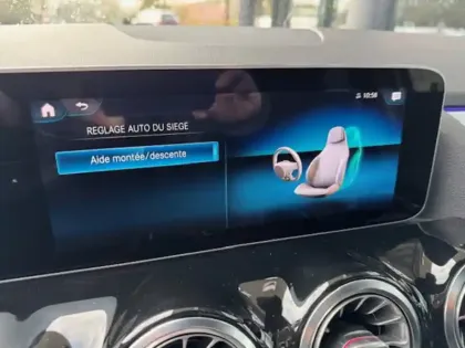 Photo 11 Mercedes GLA 200 AMG Line