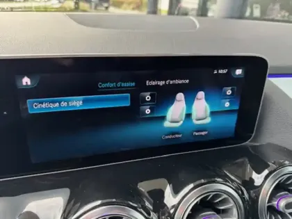 Photo 17 Mercedes GLA 200 AMG Line