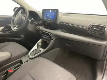 Photo 18 Toyota Yaris Hybride 116h Dynamic