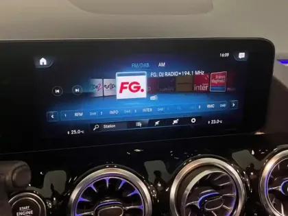 Photo 19 Mercedes GLA 250 e AMG Line