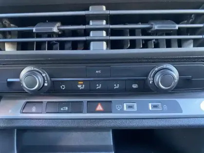 Photo 11 Peugeot Expert III Taille M 2.0 BHDI 145