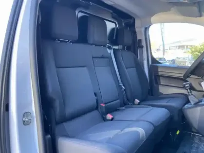 Photo 13 Peugeot Expert III Taille M 2.0 BHDI 145