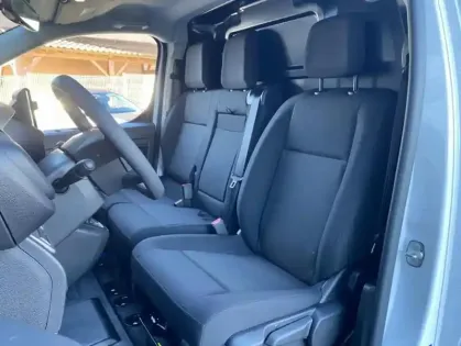 Photo 12 Peugeot Expert III Taille M 2.0 BHDI 145