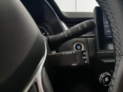 Photo 24 Renault Captur E-Tech 145 - 21 Business