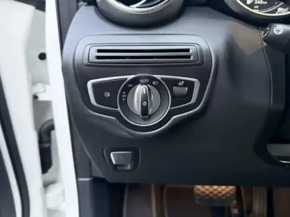 Photo 26 Mercedes Classe GLC SUV 300de 4MATIC Avantgarde Line