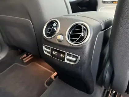 Photo 12 Mercedes Classe GLC SUV 300de 4MATIC Avantgarde Line