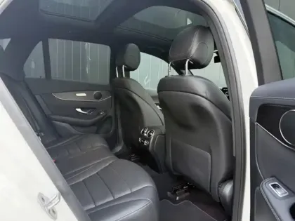 Photo 11 Mercedes Classe GLC SUV 300de 4MATIC Avantgarde Line