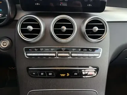 Photo 13 Mercedes Classe GLC SUV 300de 4MATIC Avantgarde Line