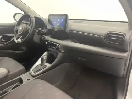 Photo 20 Toyota Yaris Hybride 116h Dynamic