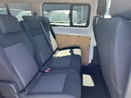 Photo 18 Toyota Proace Combi Long 2.0 140 D-4D Dynamic