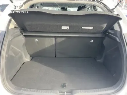 Photo 9 Toyota Yaris Hybride 116h Dynamic