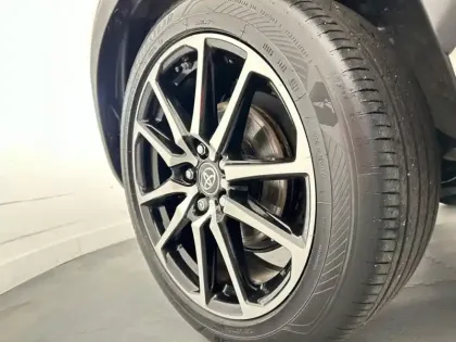 Photo 8 Toyota Yaris Hybride 1.5 HYBRID 116H GR SPORT / SMART CONNECT