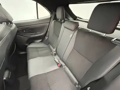 Photo 15 Toyota Yaris Hybride 1.5 HYBRID 116H GR SPORT / SMART CONNECT