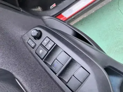 Photo 29 Toyota Yaris Hybride 1.5 HYBRID 116H GR SPORT