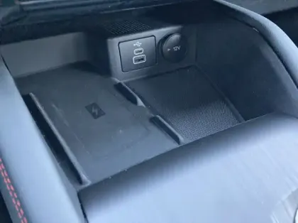 Photo 16 Ford Kuga 2.5 Duratec 180ch Hybrid FlexiFuel ST-Line Powershift