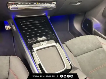 Photo 15 Mercedes GLB 200 d AMG Line