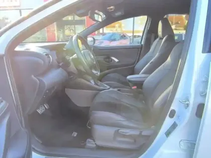 Photo 17 Toyota Yaris Hybride 116h GR SPORT