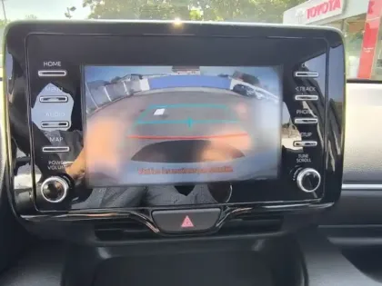 Photo 12 Toyota Yaris Hybride 116h Dynamic 1.5 116 ch