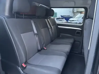 Photo 12 Toyota Proace 2.0 D MED Cab Approf 180 D-4D AUTO BUSIN