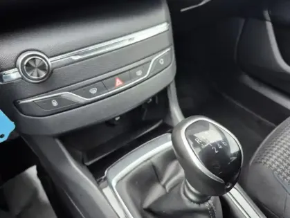 Photo 29 Peugeot 308 II PureTech 110 S&S STYLE