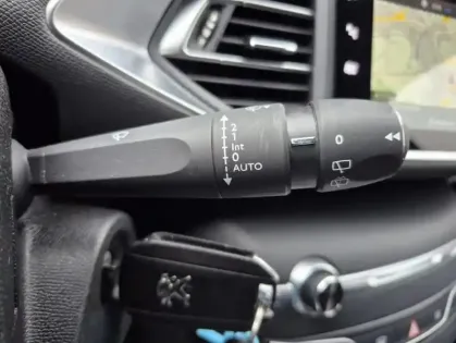 Photo 14 Peugeot 308 II PureTech 110 S&S STYLE