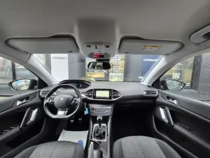 Photo 5 Peugeot 308 II PureTech 110 S&S STYLE