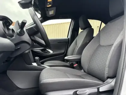 Photo 14 Toyota Yaris Hybride 1.5 HYBRID 116H DESIGN / PACK CARGO