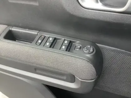 Photo 16 Citroën C3 Aircross PureTech 130 S&S EAT6 Max