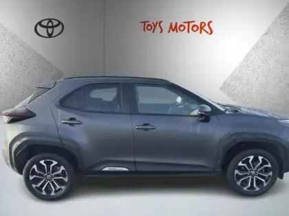 Photo 5 Toyota Yaris Hybride 1.5 HYBRID 116H DESIGN / PACK CARGO