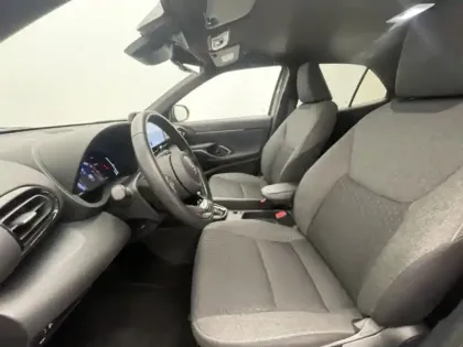 Photo 17 Toyota Yaris Hybride 1.5 HYBRID 116H DESIGN