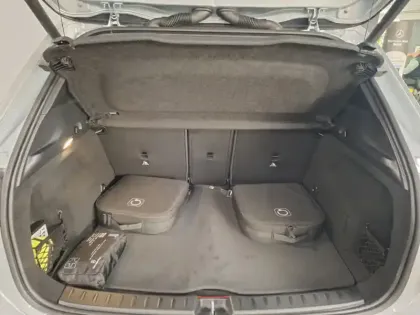 Photo 8 Mercedes GLA 250 e Hybrid EQ Progressive Line