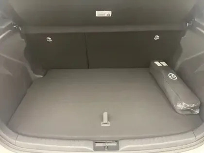 Photo 9 Toyota Yaris Hybride 130h GR SPORT Pack Techno +