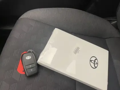 Photo 14 Toyota Yaris Hybride 116h Design