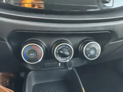 Photo 6 Toyota Aygo 1.0 VVT-i 72 Dynamic