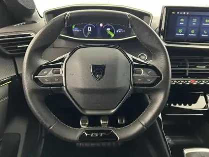 Photo 14 Peugeot 208 1.2 PureTech 100ch S&S GT