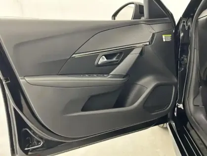 Photo 11 Peugeot 208 1.2 PureTech 100ch S&S GT