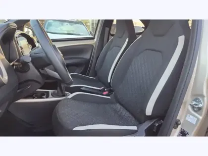 Photo 9 Toyota Aygo 1.0 VVT-i 72 Design