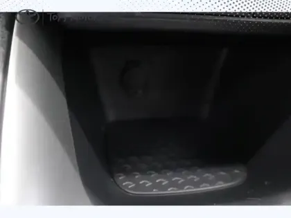 Photo 14 Toyota Yaris Hybride 116h Dynamic 1.5 116 ch