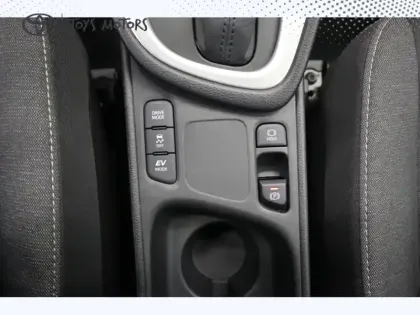 Photo 16 Toyota Yaris Hybride 116h Dynamic 1.5 116 ch