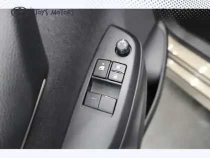 Photo 11 Toyota Yaris Hybride 116h Dynamic 1.5 116 ch