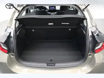 Photo 20 Toyota Yaris Hybride 116h Dynamic 1.5 116 ch