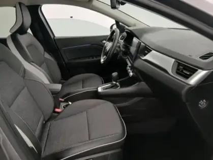 Photo 13 Renault Captur E-Tech full hybrid 145 Techno