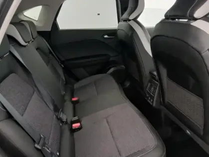 Photo 14 Renault Captur E-Tech full hybrid 145 Techno