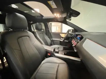 Photo 17 Mercedes GLA 250 e Progressive Line