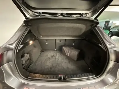 Photo 15 Mercedes GLA 250 e Progressive Line