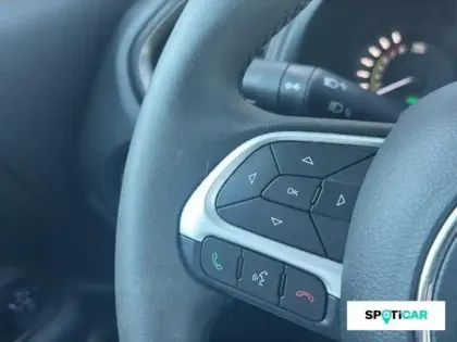 Photo 13 Jeep Renegade  1.3 Turbo T4 240ch PHEV 4xe UPLAND