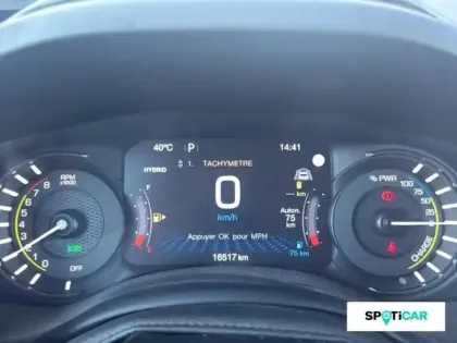 Photo 12 Jeep Renegade  1.3 Turbo T4 240ch PHEV 4xe UPLAND