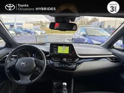 Photo 7 Toyota C-HR  2.0 Hybride 184ch Dynamic Ultimate E-CVT
