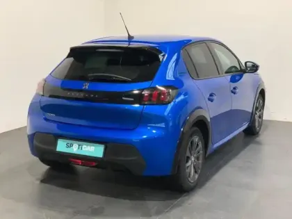 Photo 6 Peugeot 208  e- 136ch Style